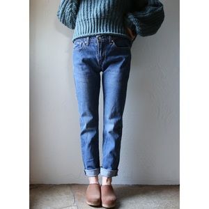 Levi’s 511 Slim Taper Medium Wash Denim Mid Rise